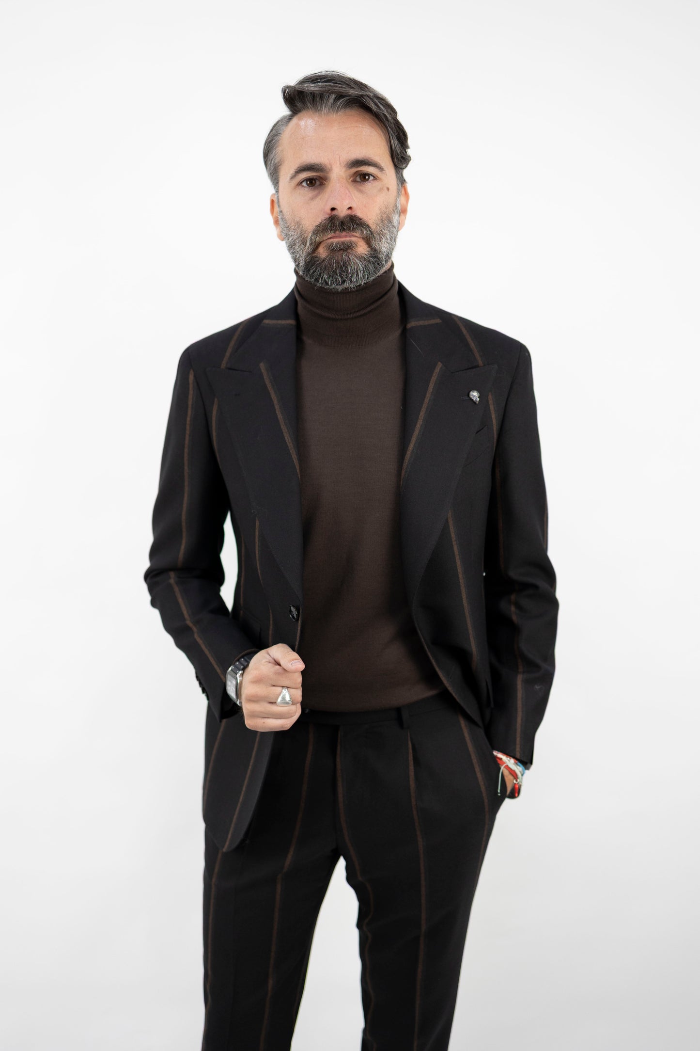 ABITO NERO RIGA MARRONE 53523/1 3748 GABRIELE PASINI