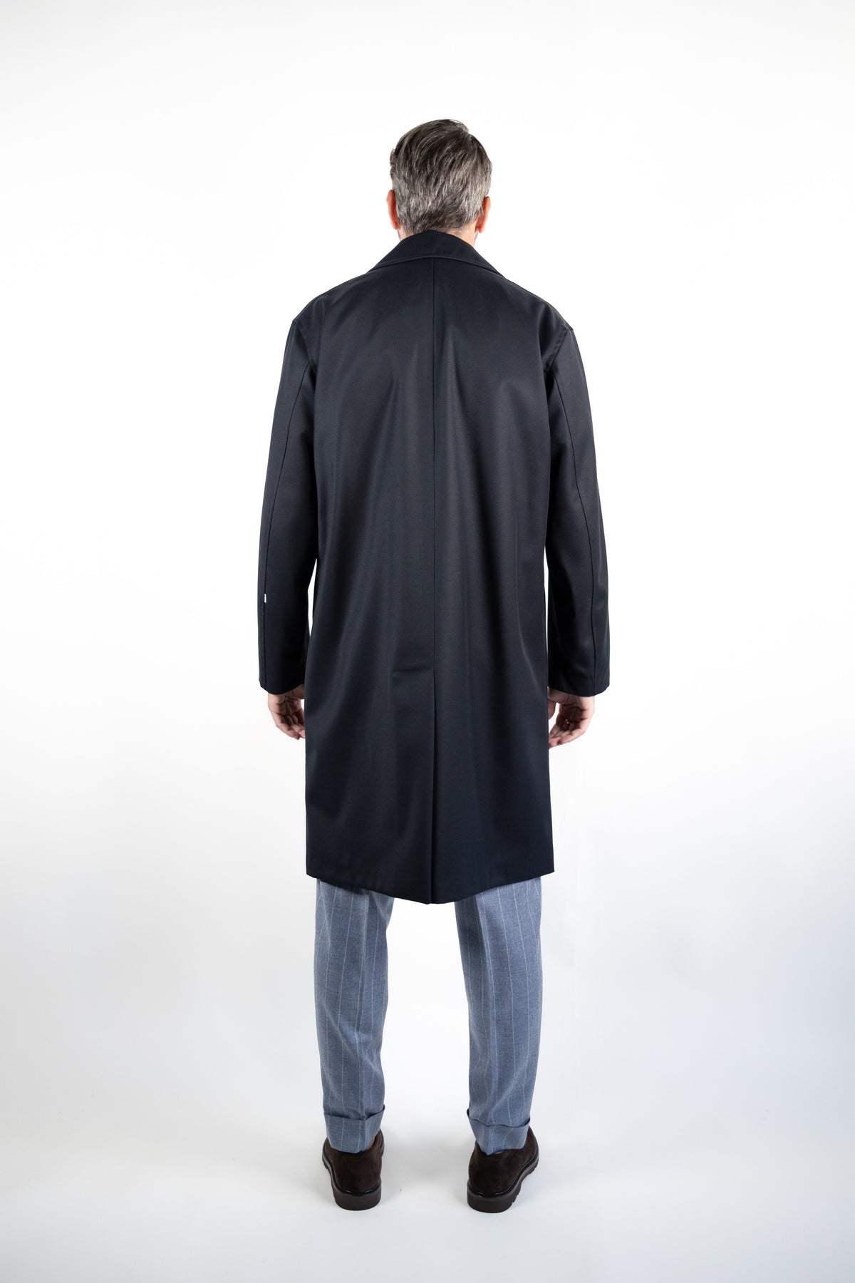 TRENCH FIT OVER IN MISTO LANA BLU NEW YORK RESIDENT