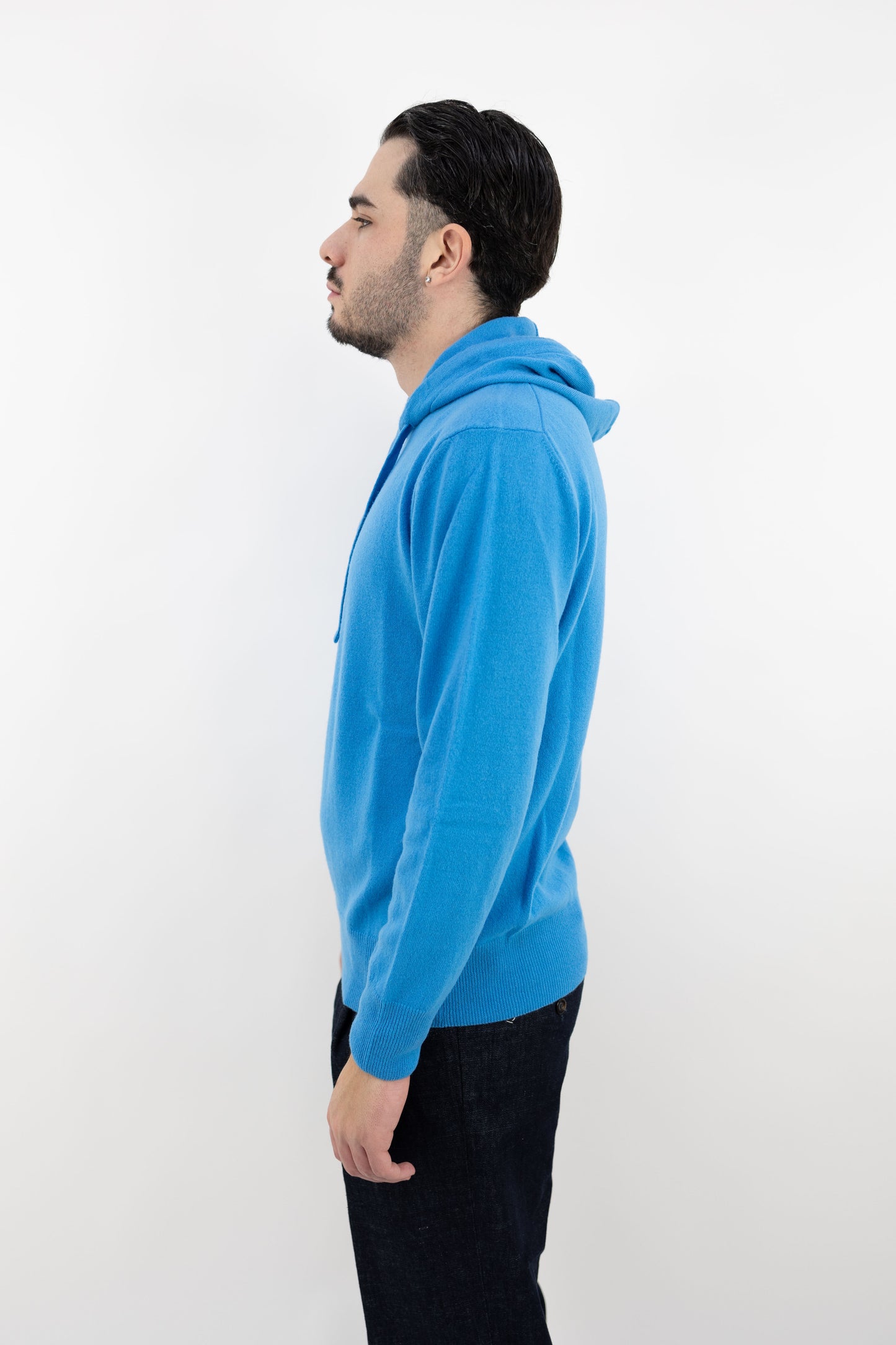 Maglia con cappuccio azzurra 2461009 41R Altea