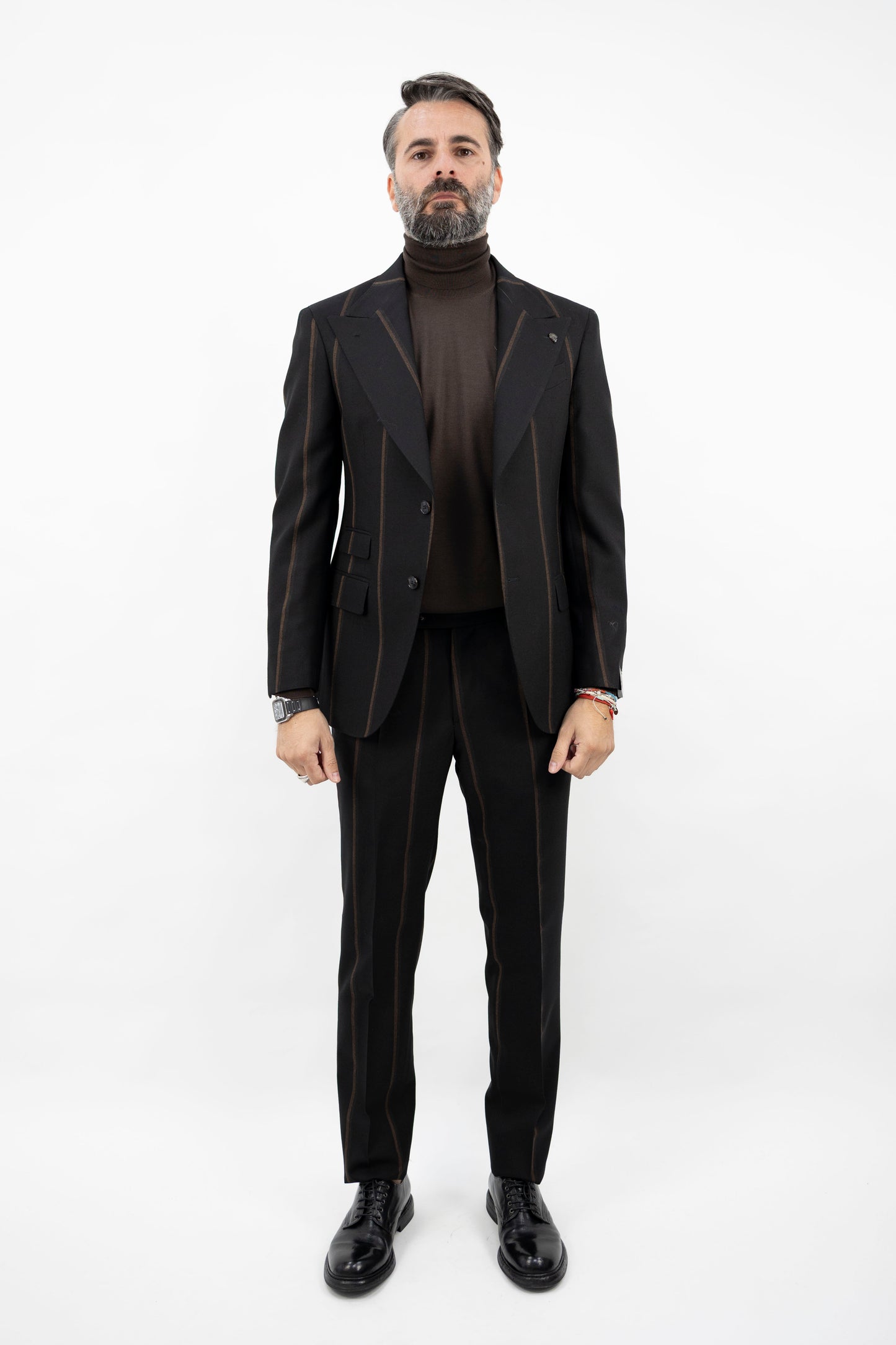 ABITO NERO RIGA MARRONE 53523/1 3748 GABRIELE PASINI