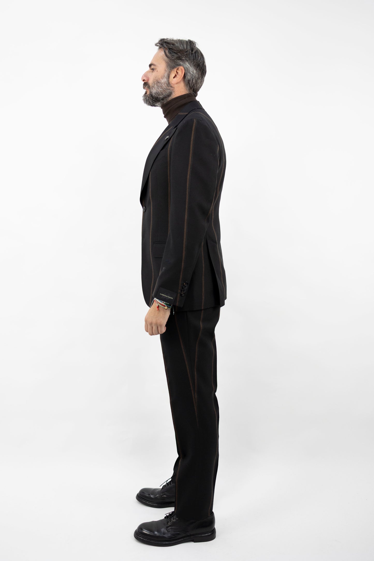 ABITO NERO RIGA MARRONE 53523/1 3748 GABRIELE PASINI