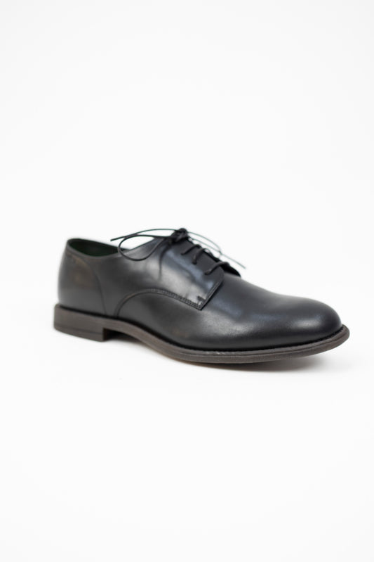 SCARPA STRINGATA IN PELLE NERA 69007 Alexander Hotto
