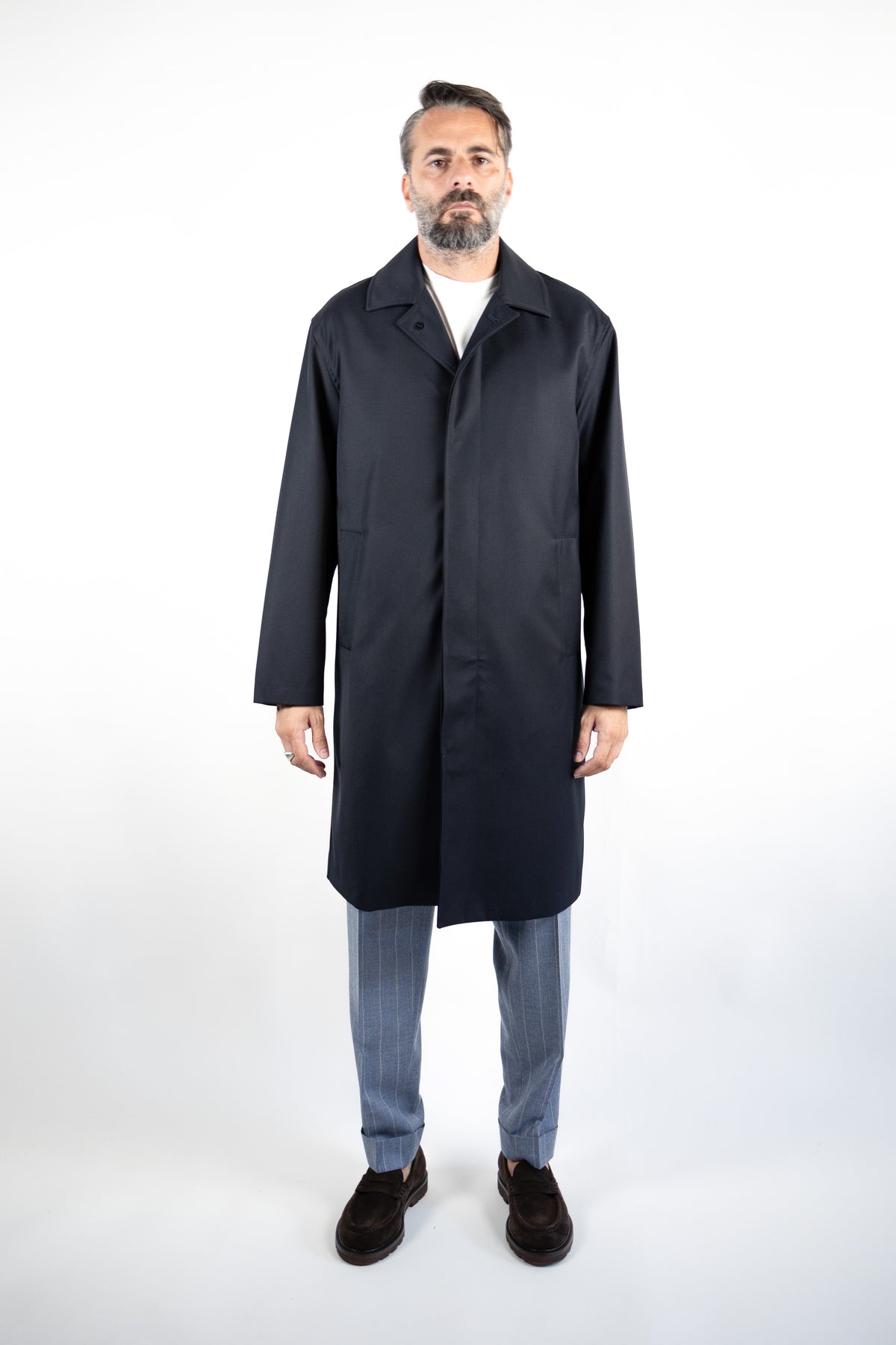 TRENCH FIT OVER IN MISTO LANA BLU NEW YORK RESIDENT