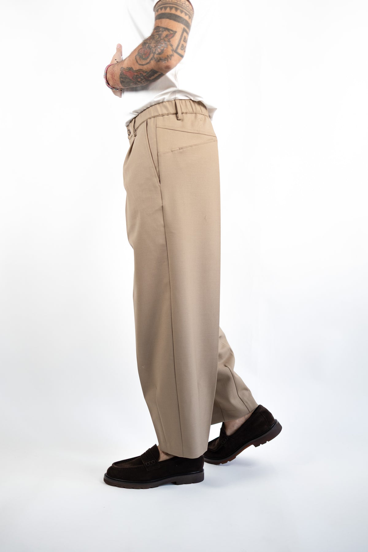 KOCHI JAPAN OVER BEIGE BONHEUR