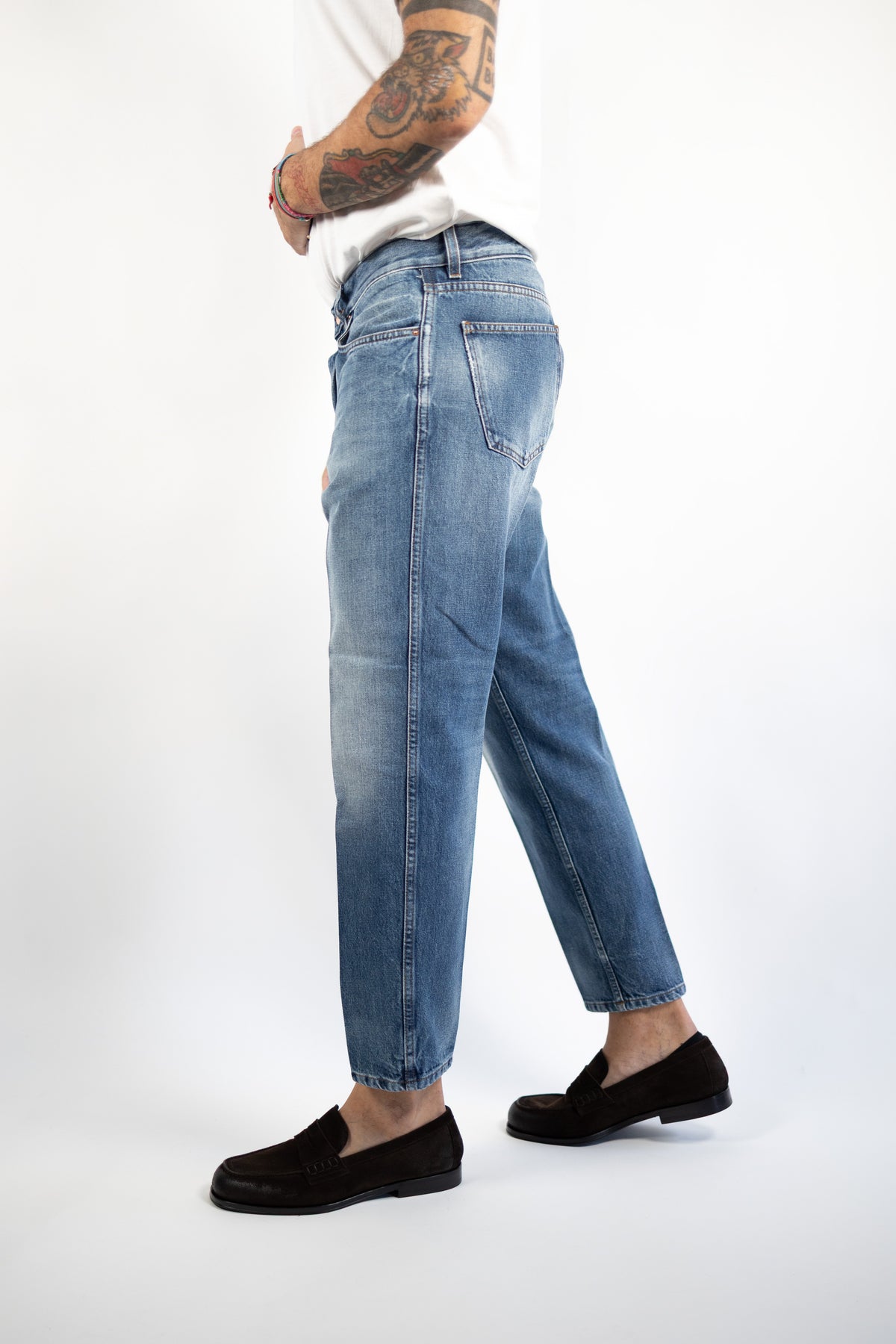 SEOUL LIGHT BLUE JEANS - DON THE FULLER